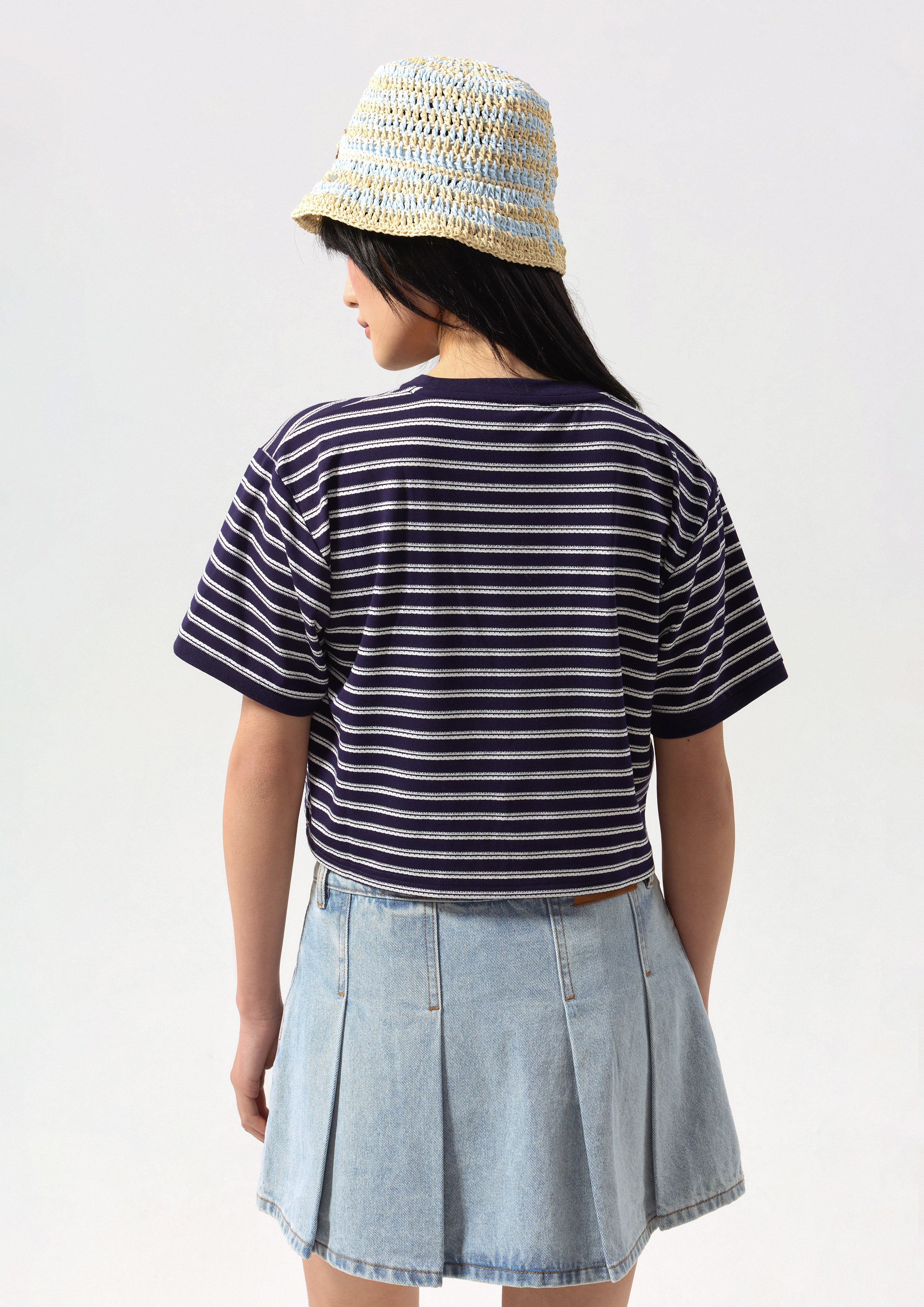 เสื้อยืดครอปลายทางขอบสีคอนทราสต์ คอลเลกชัน Califonia Yacht Club