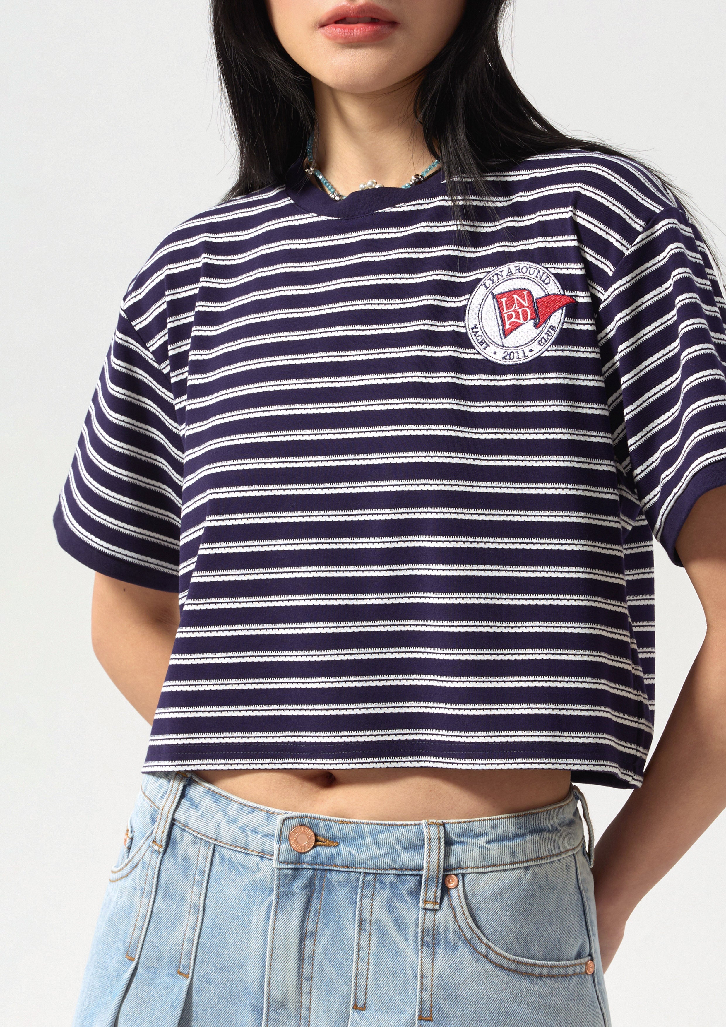 เสื้อยืดครอปลายทางขอบสีคอนทราสต์ คอลเลกชัน Califonia Yacht Club