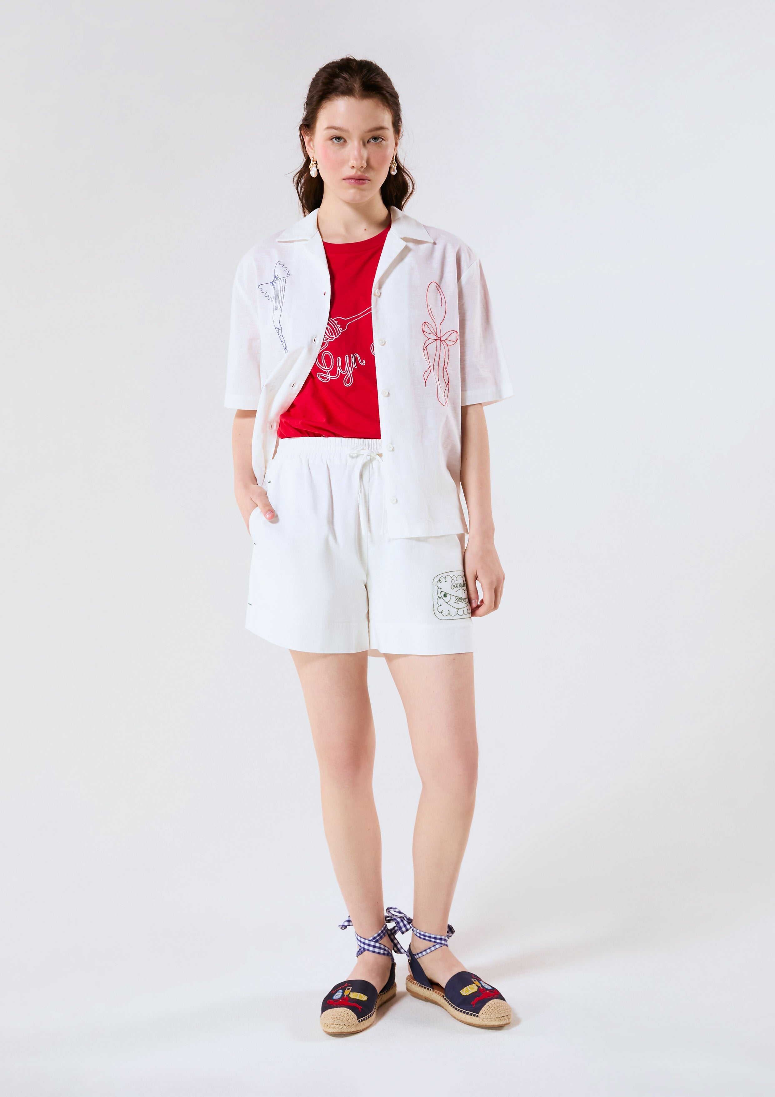 Contrast Embroideried Oversized T-Shirt Chasing the Sun