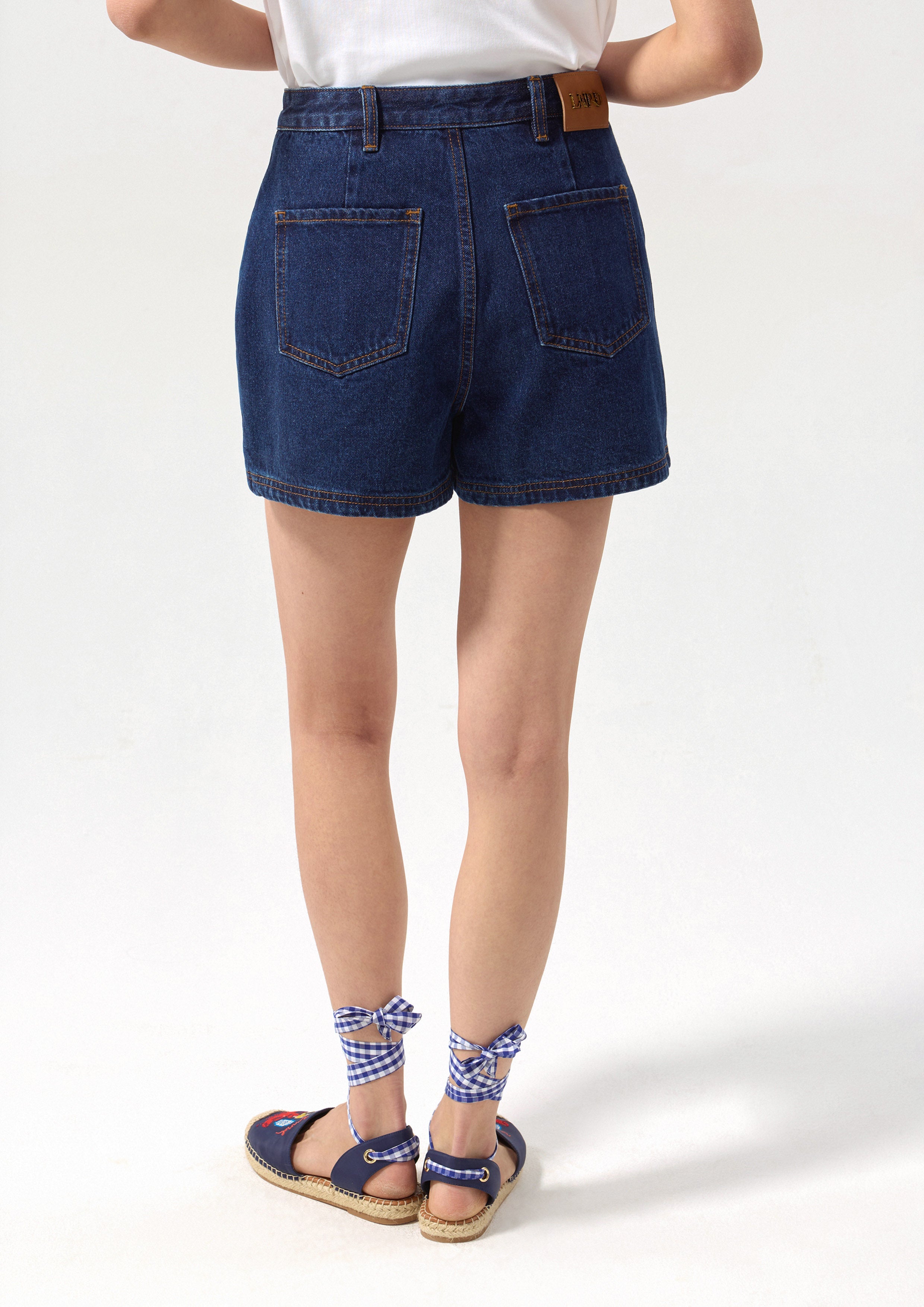 กระโปรงกางเกงเดนิมป้ายข้าง คอลเลกชัน Basic Denim