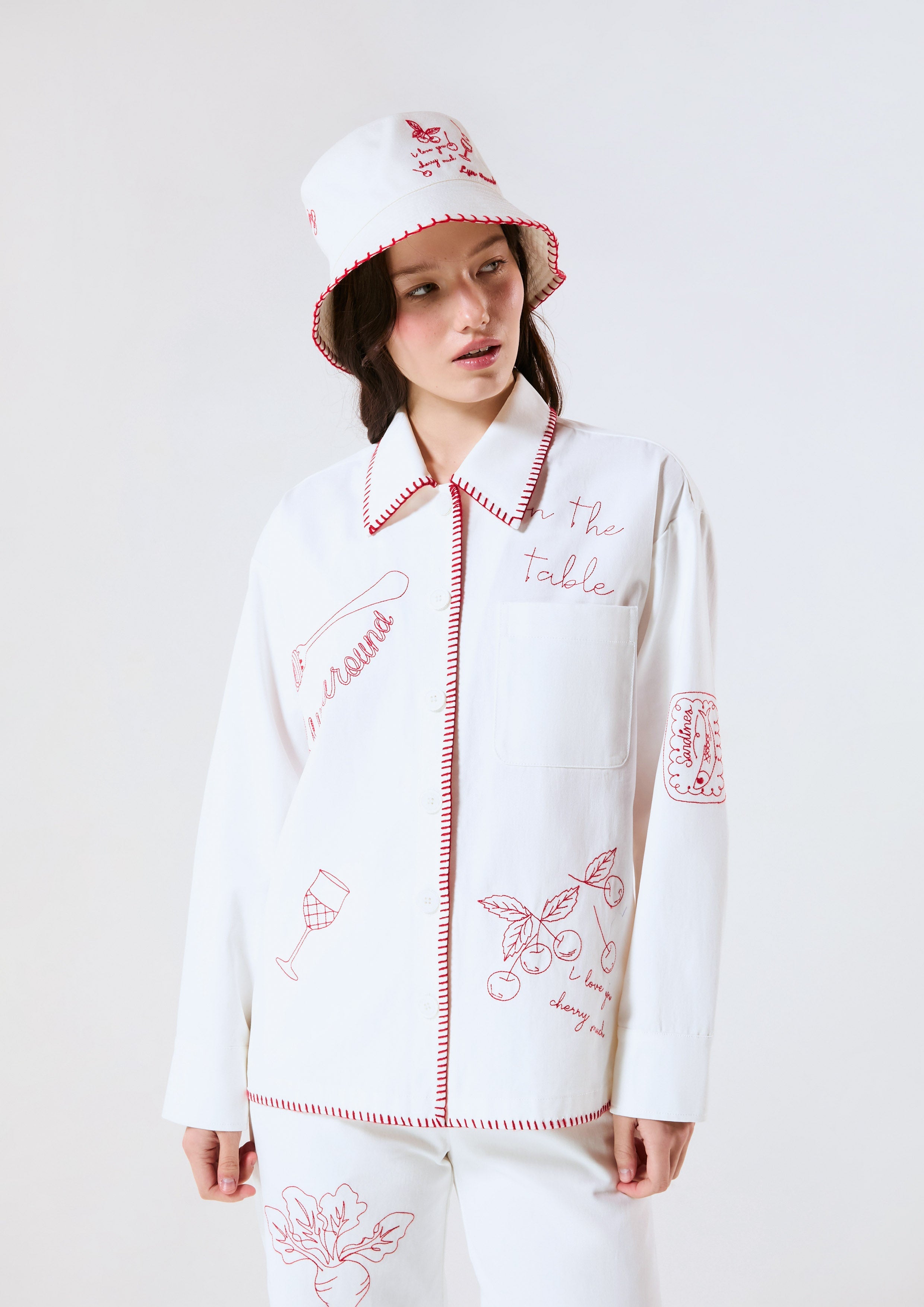 เสื้อแจ็คเก็ตแขนยาวปักลายสีคอนทราสต์ คอลเลกชัน Chasing the Sun