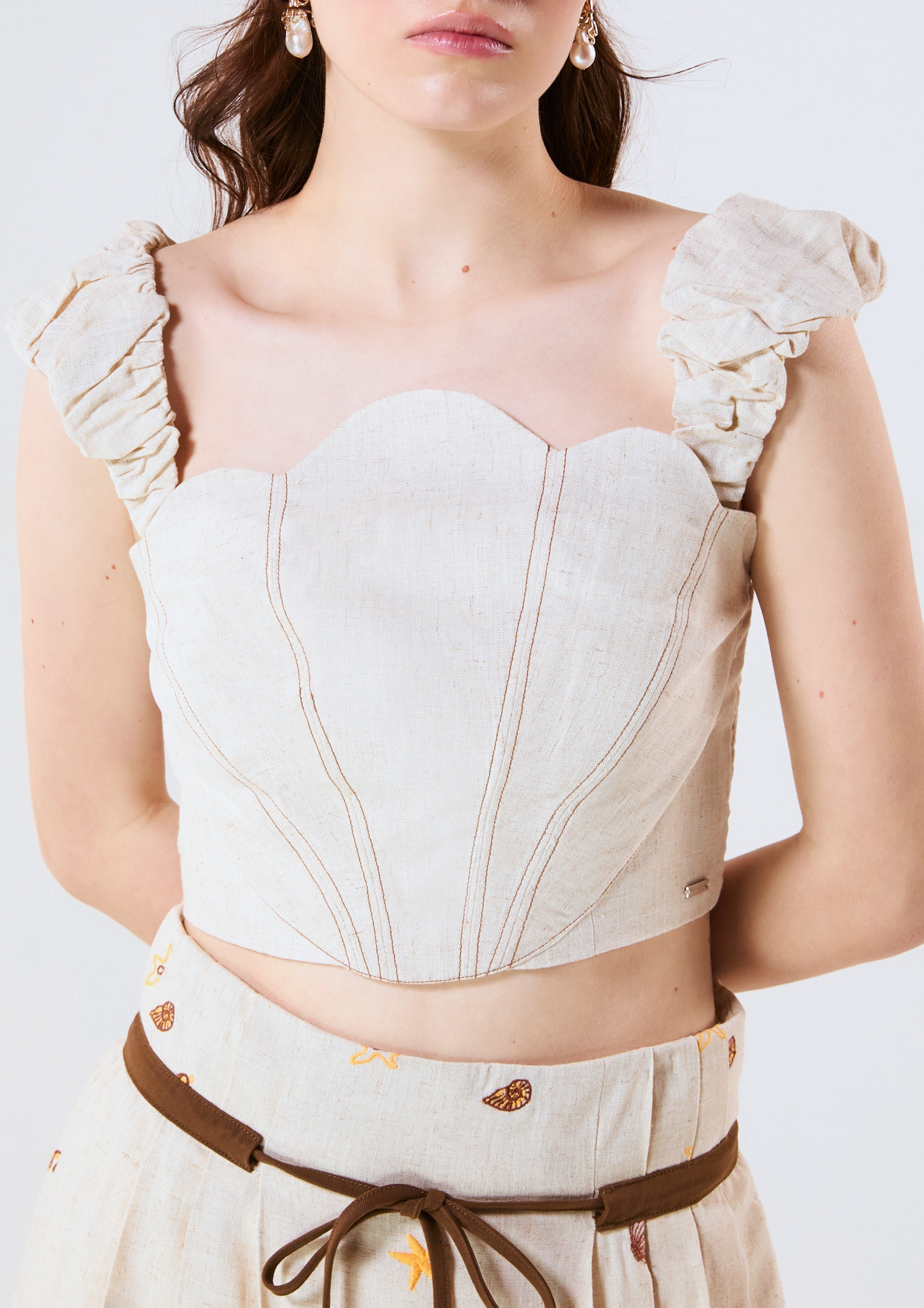 เสื้อครอปสายเสื้อจับย่น คอลเลกชัน Chasing the Sea