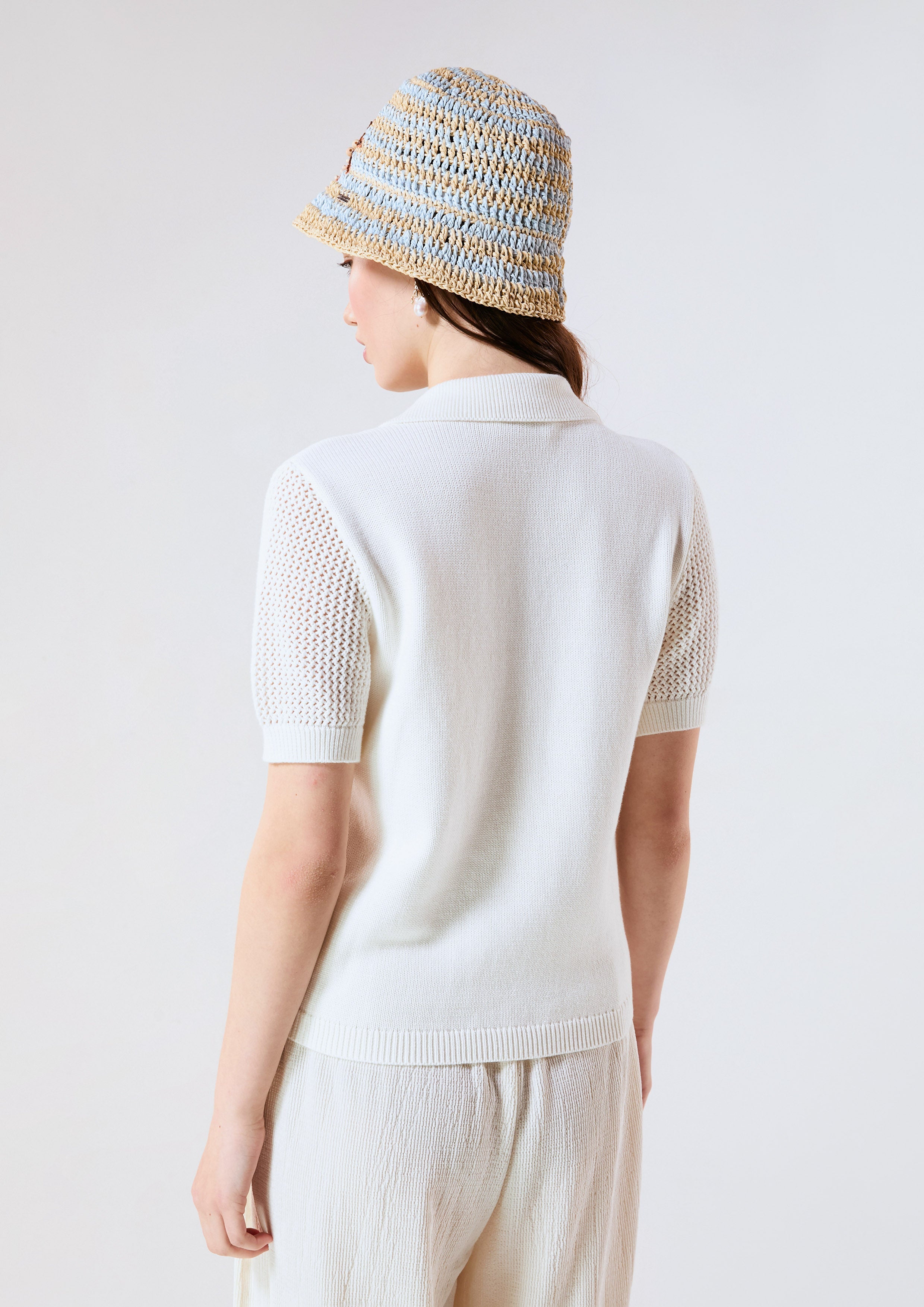 เสื้อโครเชต์แขนสั้นแต่งโมทีฟปลาดาว คอลเลกชัน Chasing the Sea