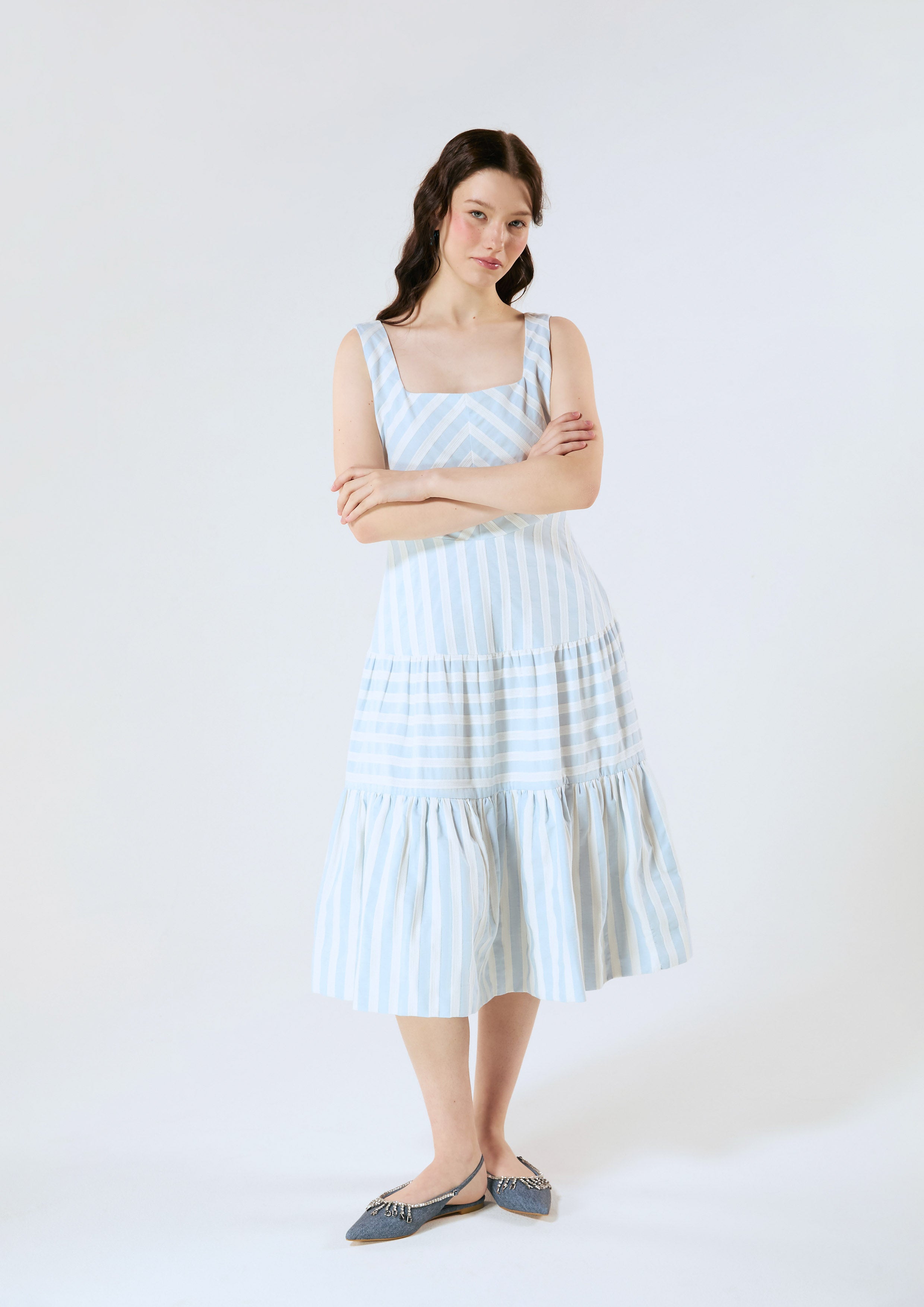 เดรสสั้นลายทางกระโปรงแต่งระบาย คอลเลกชัน Palm Spring