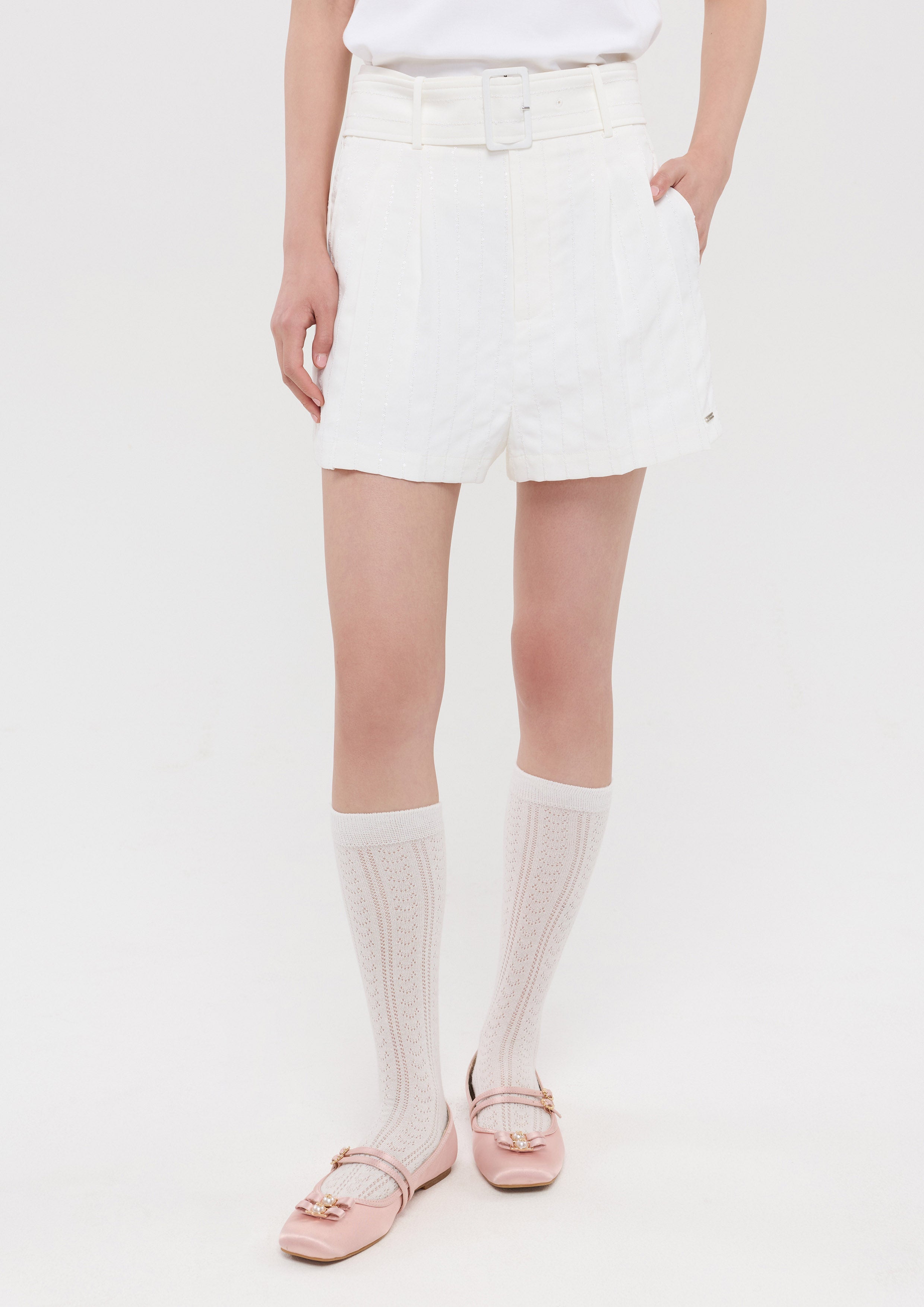 กางเกงขาสั้นจับจีบพร้อมเข็มขัด คอลเลกชัน Califonia Yacht Club