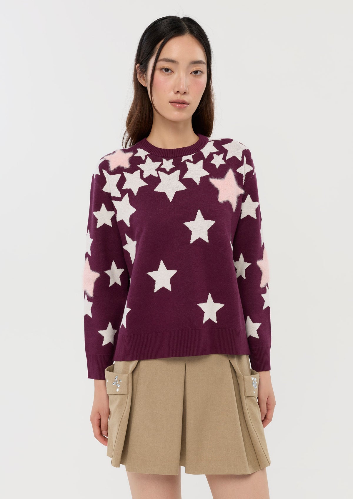 เสื้อนิตพูลโอวเวอร์แขนยาวแต่งลายดาวขนเฟอร์ คอลเลกชัน In Dream's Orbit