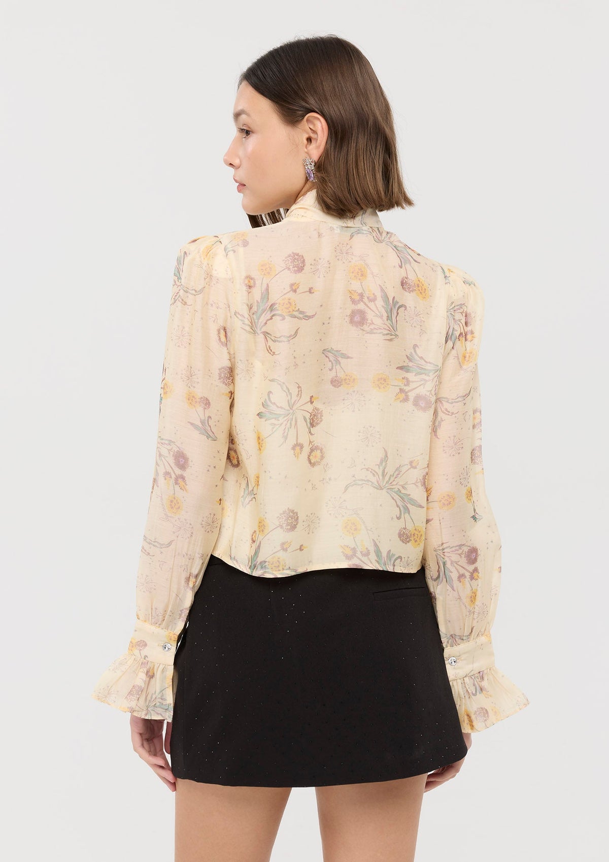 เสื้อเบลาส์แขนยาวพิมพ์ลาย คอลเลกชัน Sacred Botanica